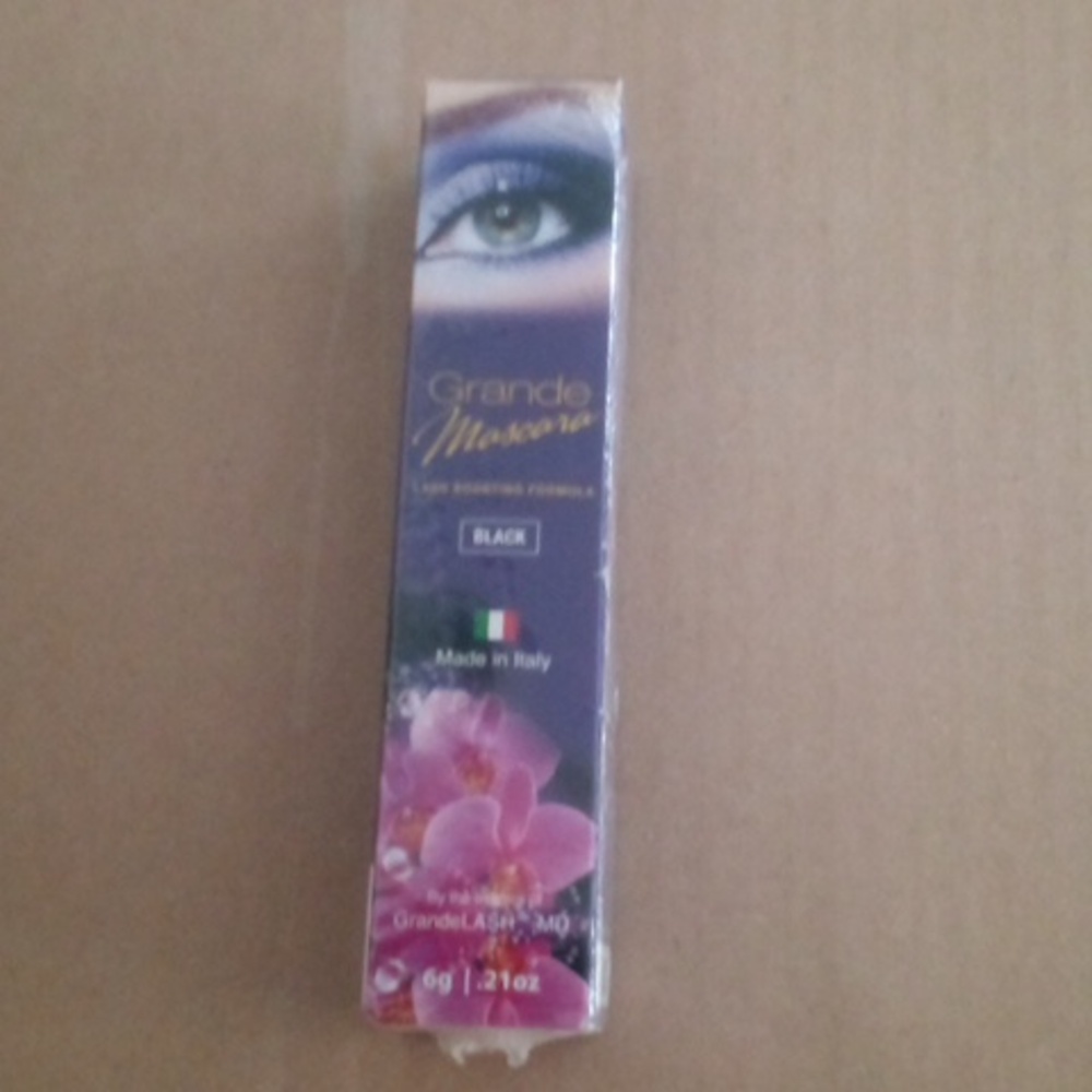 Grande Mascara Black